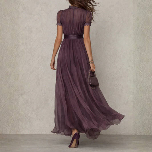 Gallakjole elegant blondekant lang festkjole